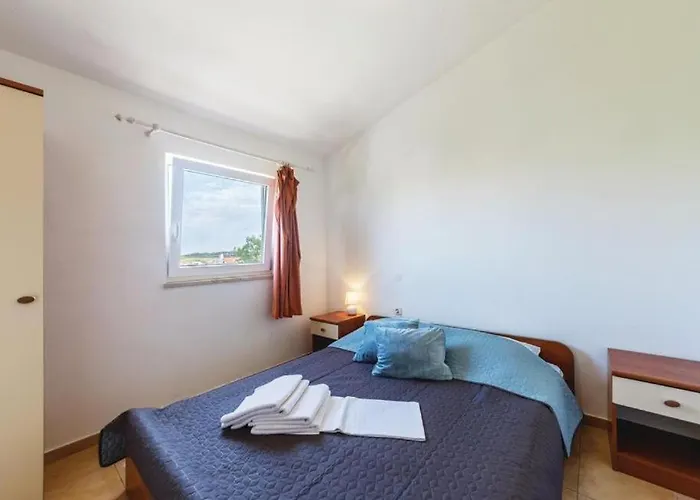 Valdebek 2 プーラ